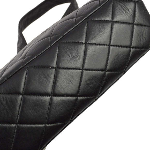 CHANEL Black Lambskin Shoulder Bag 56377 - Picture 5 of 11